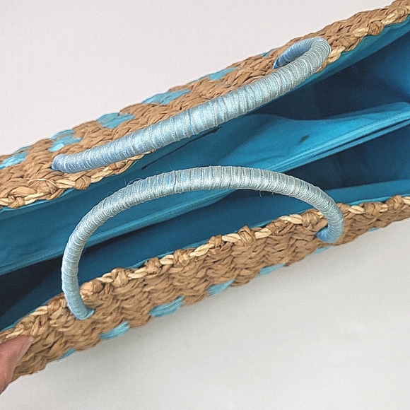 ESPRIT Large Woven Straw Tote Purse - Picture 7 of 17